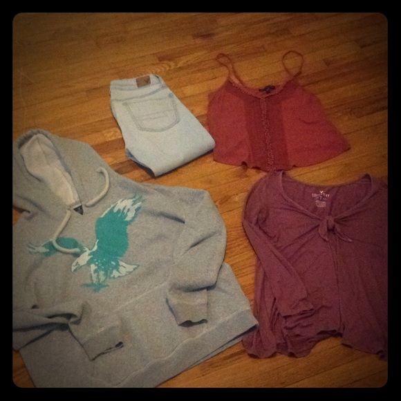 American Eagle Combo DEAL - Picture 1 of 5